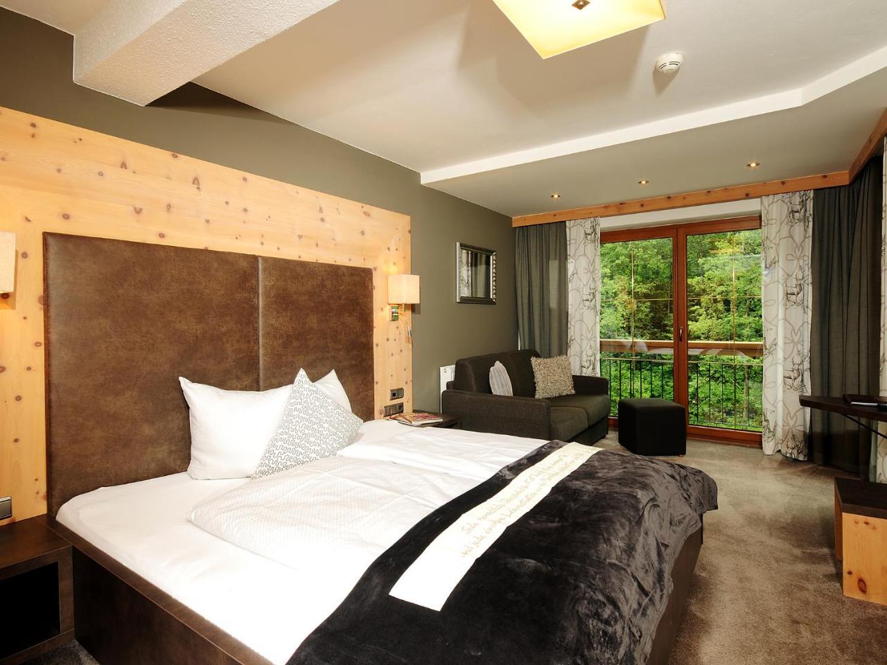 Hotel Burgschrofn Tux Luaran gambar