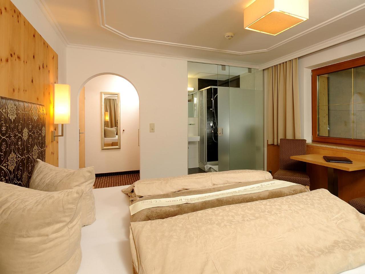 Hotel Burgschrofn Tux Luaran gambar